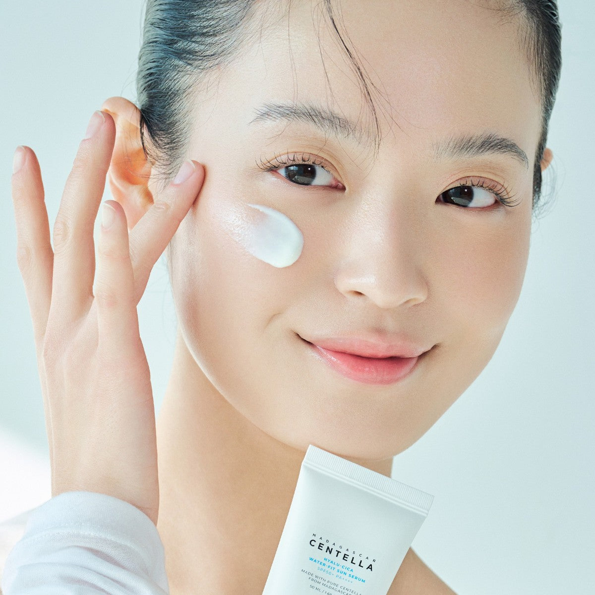 Madagascar Centella Hyalu-Cica Water-Fit Sun Serum 100ml